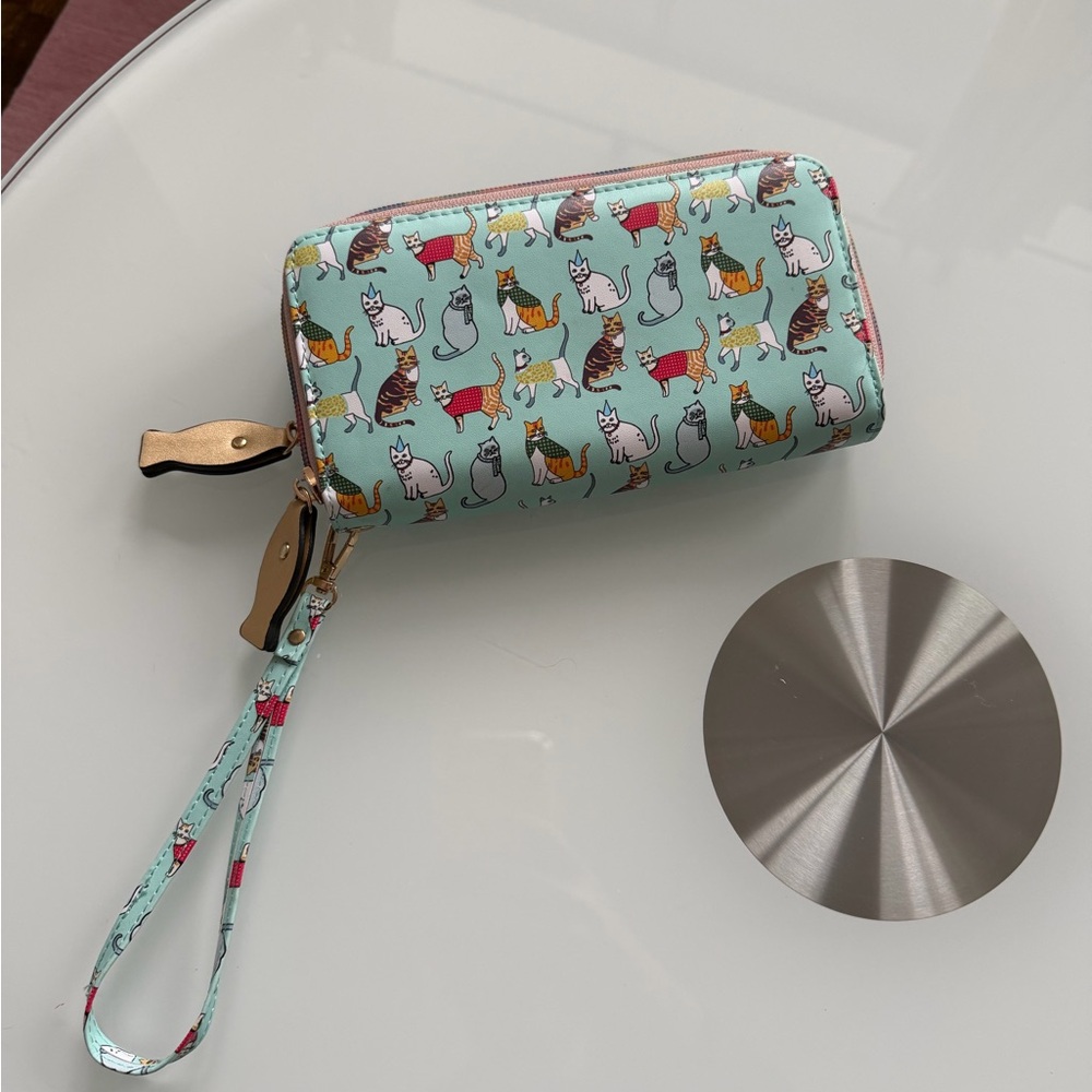 New Cat Print Wristlet Long Bifold Wallet with zipper